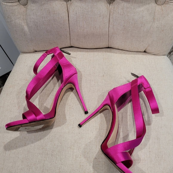 Dress Sandal Pink/Fuschia 6M/36 Vince Camuto 4.5 inch heel - Picture 3 of 6